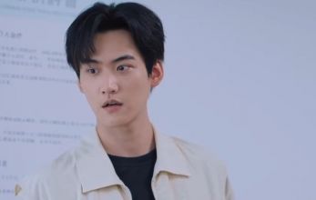 Поймать бабочку