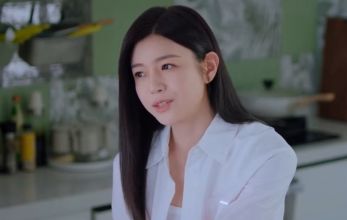 Поймать бабочку