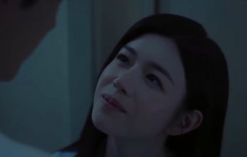 Поймать бабочку