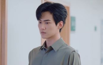 Поймать бабочку